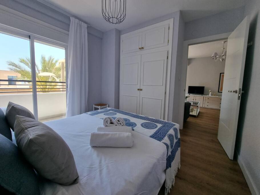Aguadulce, Apto Santa Monica 2 Hab Con Terraza, Aire, Wifi, A 5 Min De La Playa Aguadulce  Exteriör bild